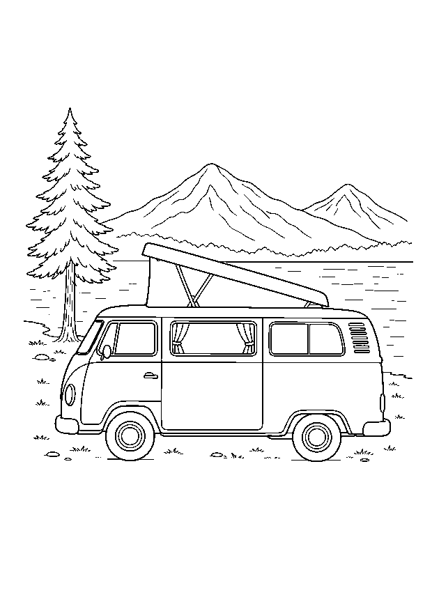 Campingbus am See — Ein klassischer Campingbus steht mit aufgeklapptem Dach am See vor Bergen und Tanne.